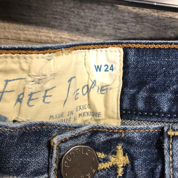 Free People jean shorts - Picture 3 of 13
